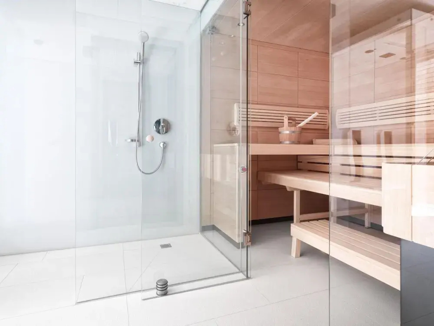 Chalet Resort Near Lake