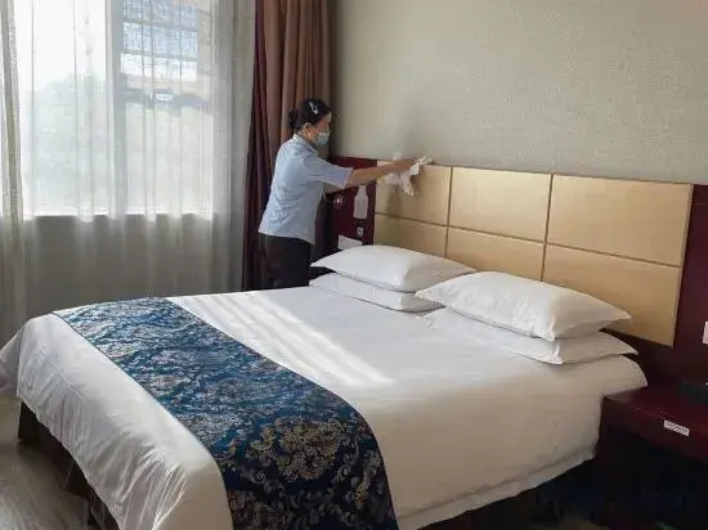 Weidong Garden Hotel