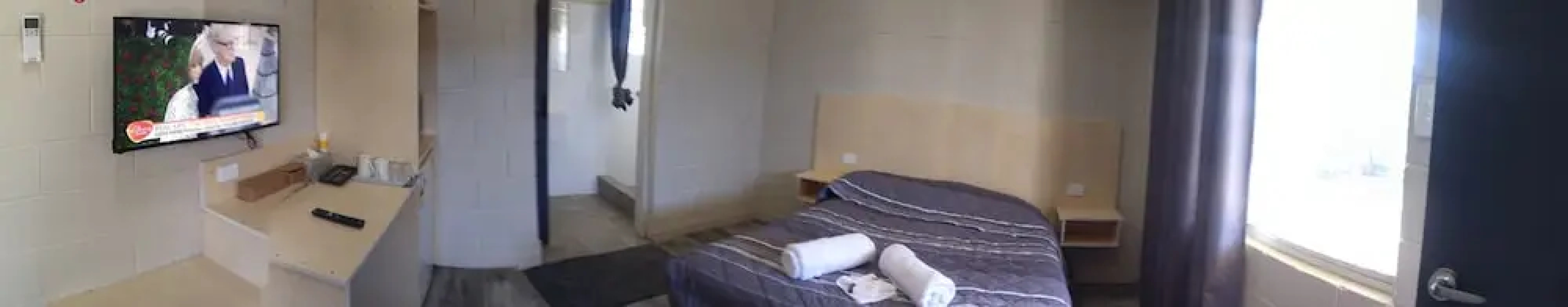 The Oxford Hotel Motel