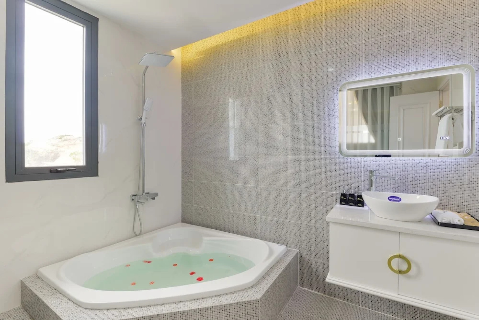 Seaside Boutique Resort Quy Nhon