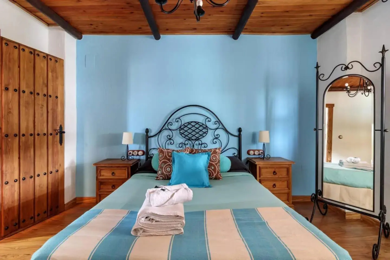 Encantadora casa con piscina privada y chimenea
