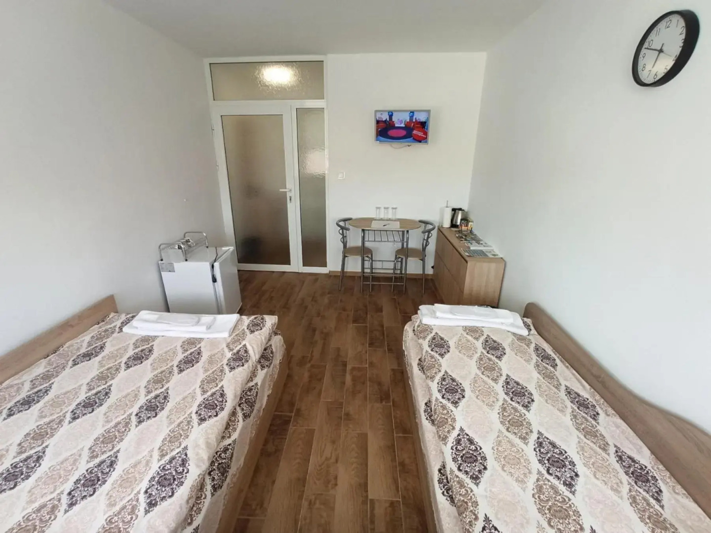 Top Center Nice View Studio