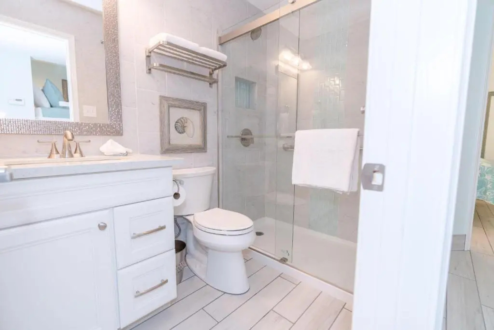 Seascape 2302 Hotel Room