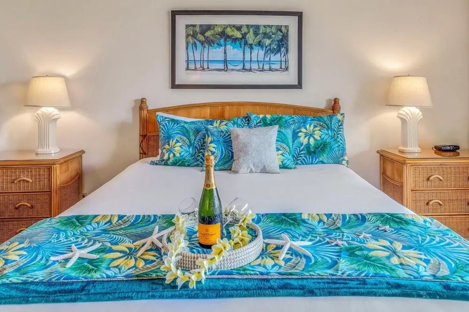 Whaler 6th Floor Oceanview Studio 0 Bedroom Condo by Redawning