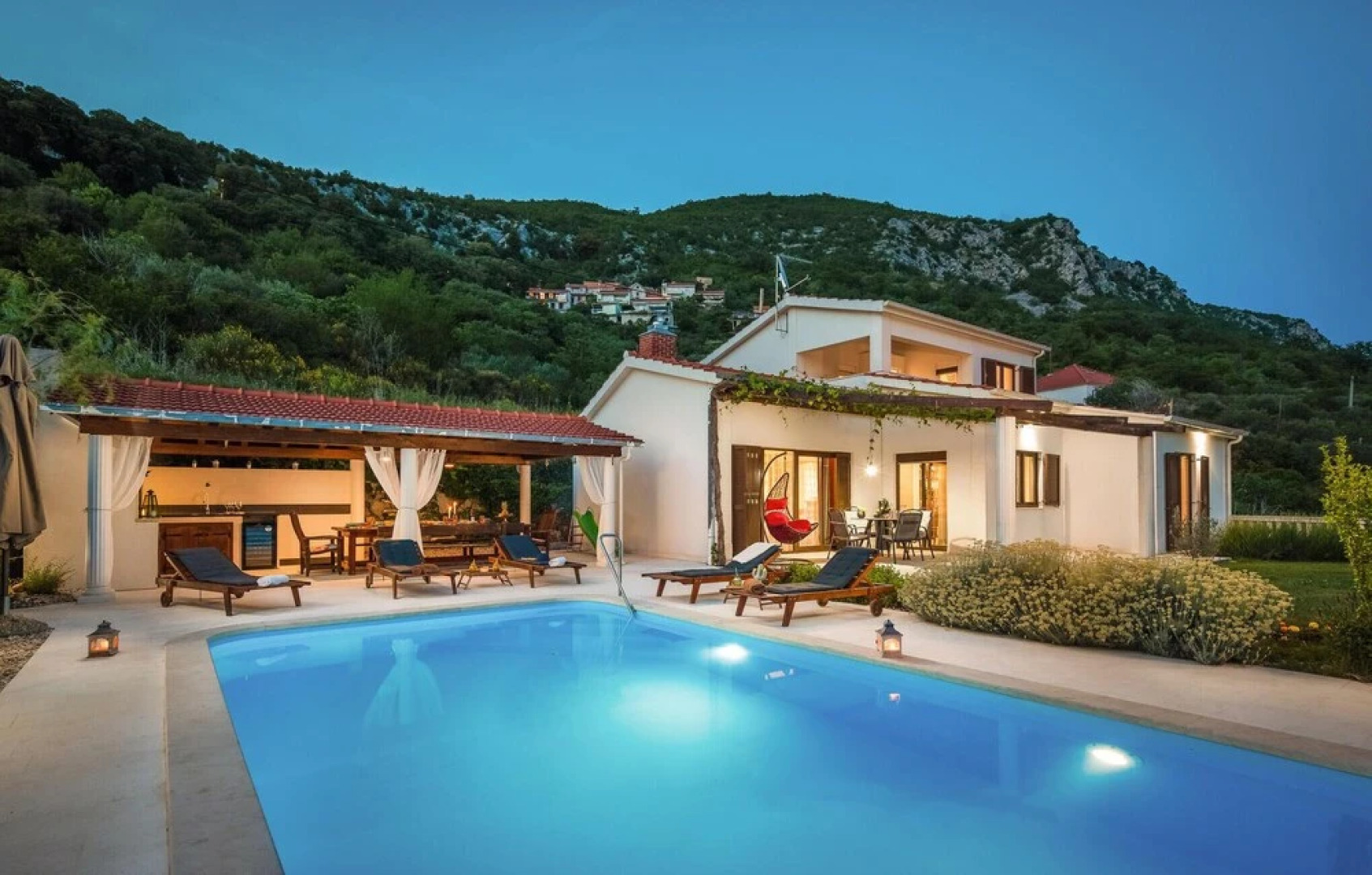 Amazing Home in Blato na Cetini With Wifi and 3 Bedrooms