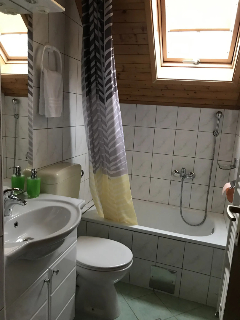 Apartments & Rooms Renata