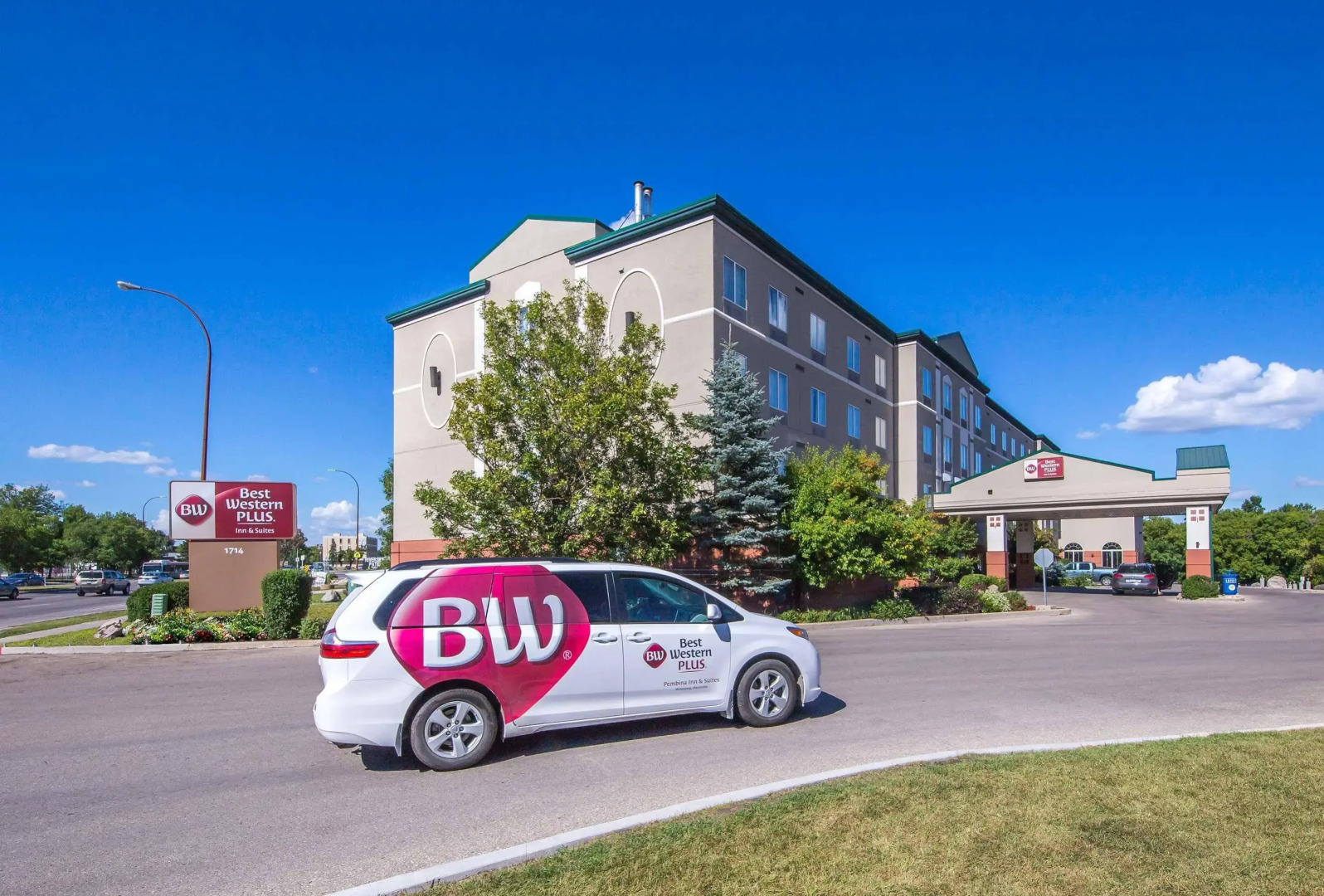 Best Western Plus Pembina Inn & Suites
