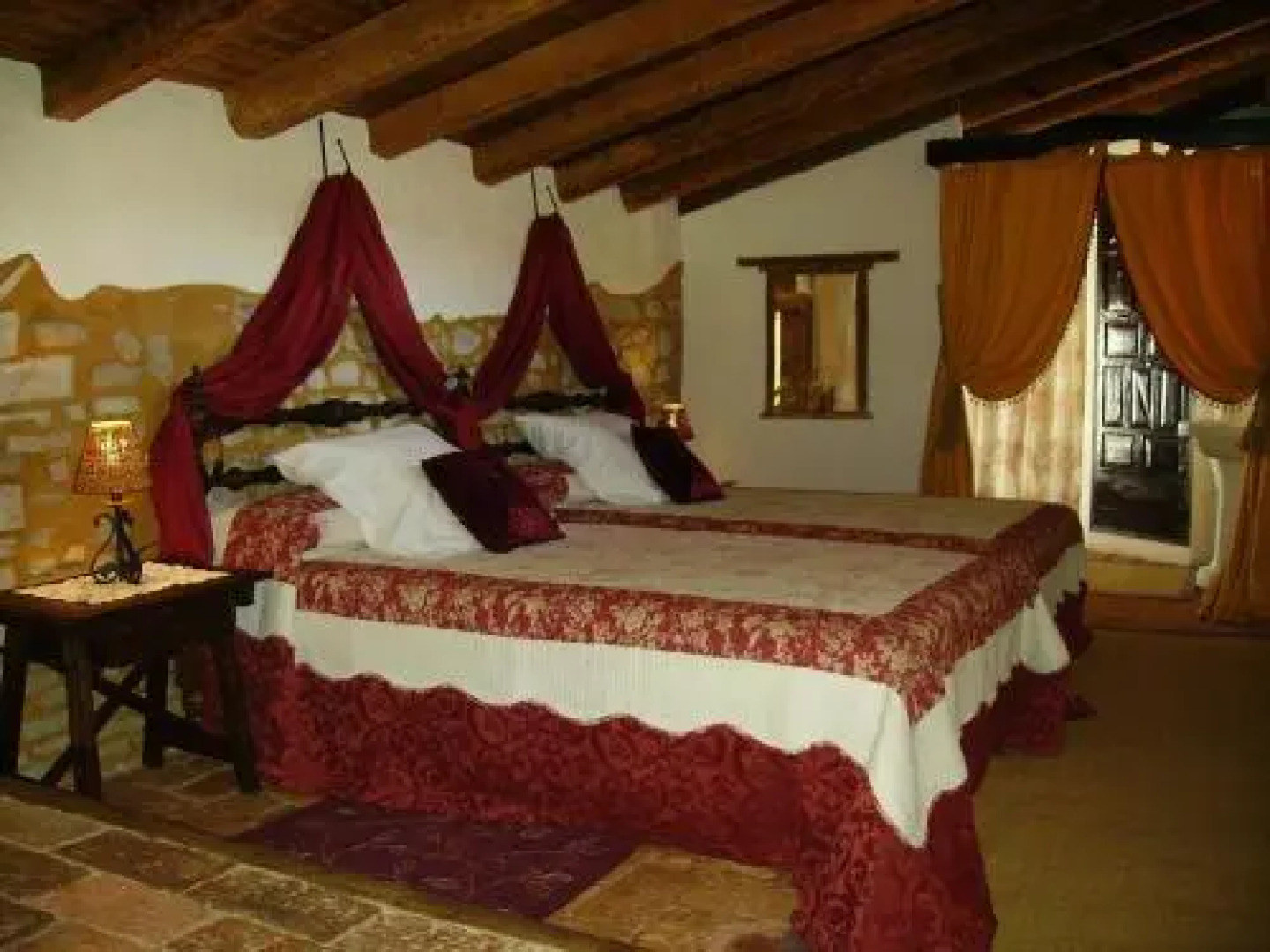 Hotel Boutique Condes Fucares