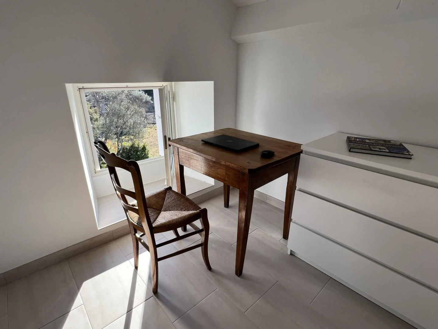 Attractive Villa in Banne with Private Swimming Pool