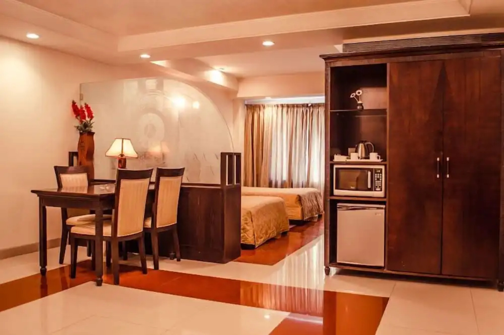 Hotel Ambience Executive