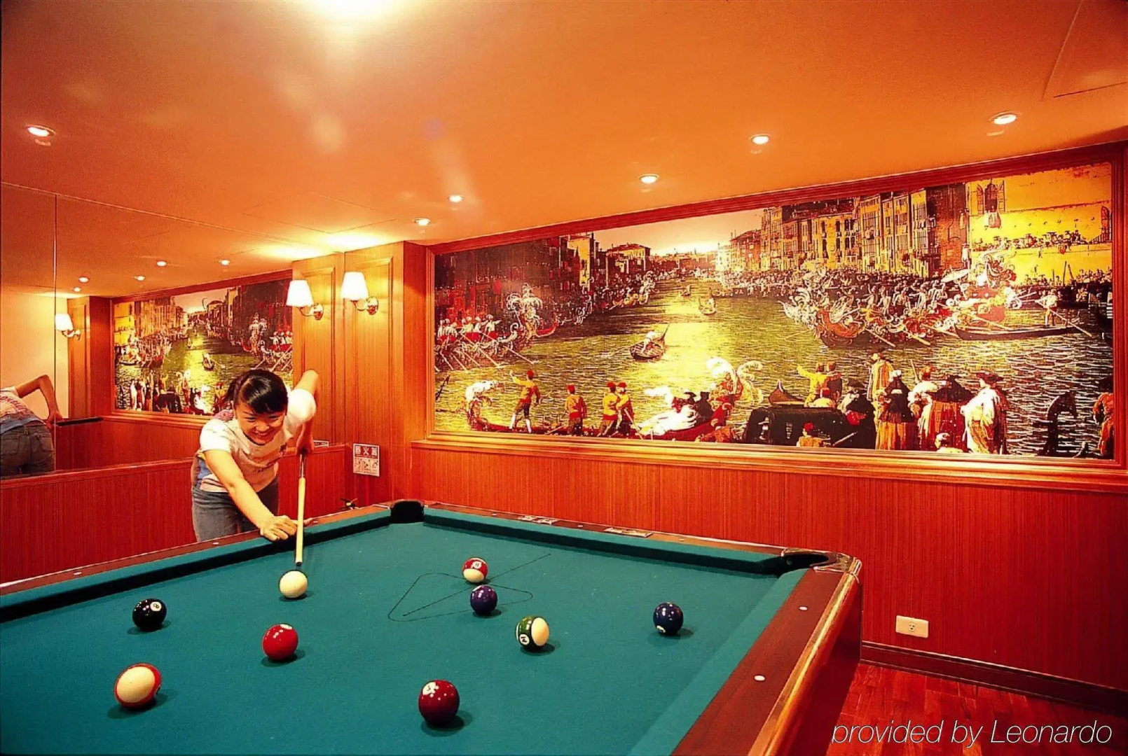 Grand Boss Hotel