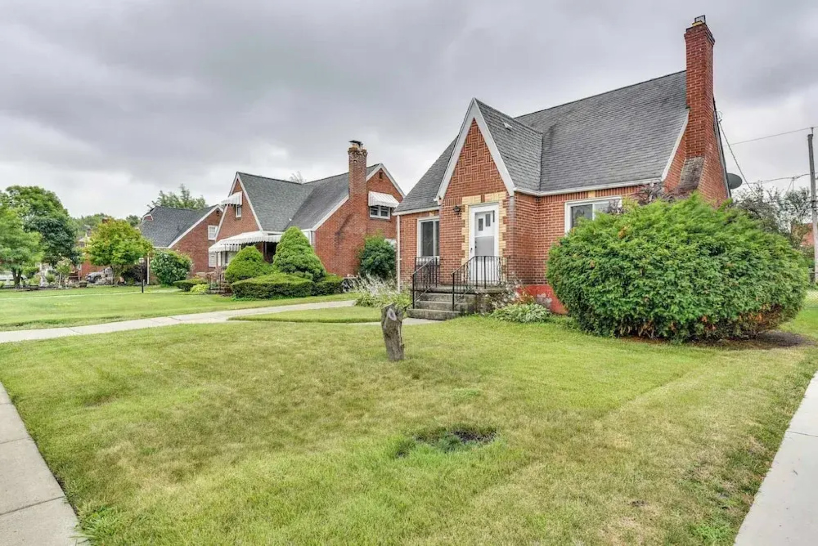 Quiet Cheektowaga Retreat: 23 Mi to Niagara Falls!