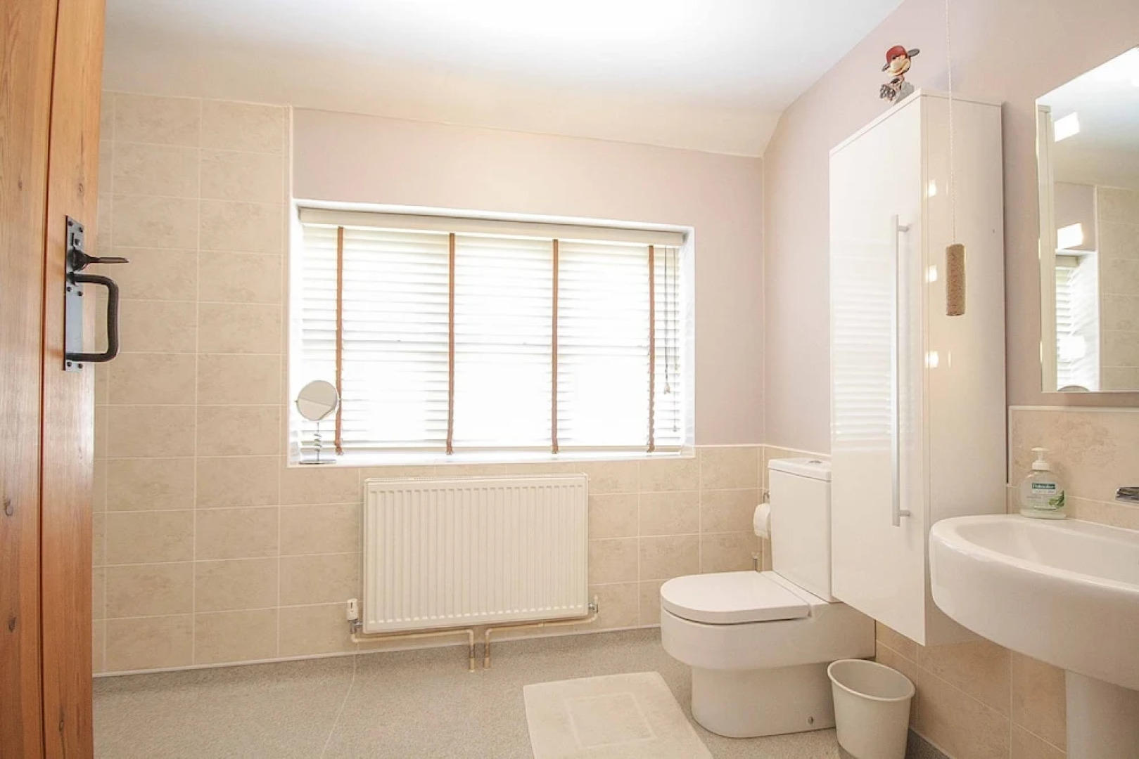 Charming 5-bed Cottage in Old Sodbury Bristol