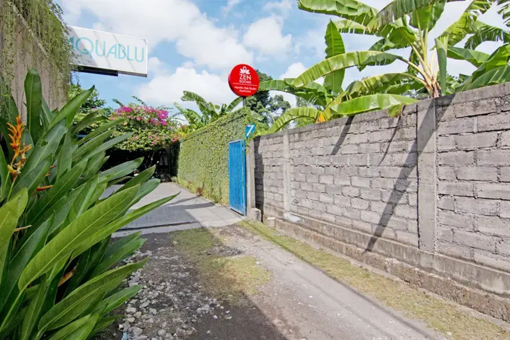 ZEN Rooms Kerobokan Bimasena