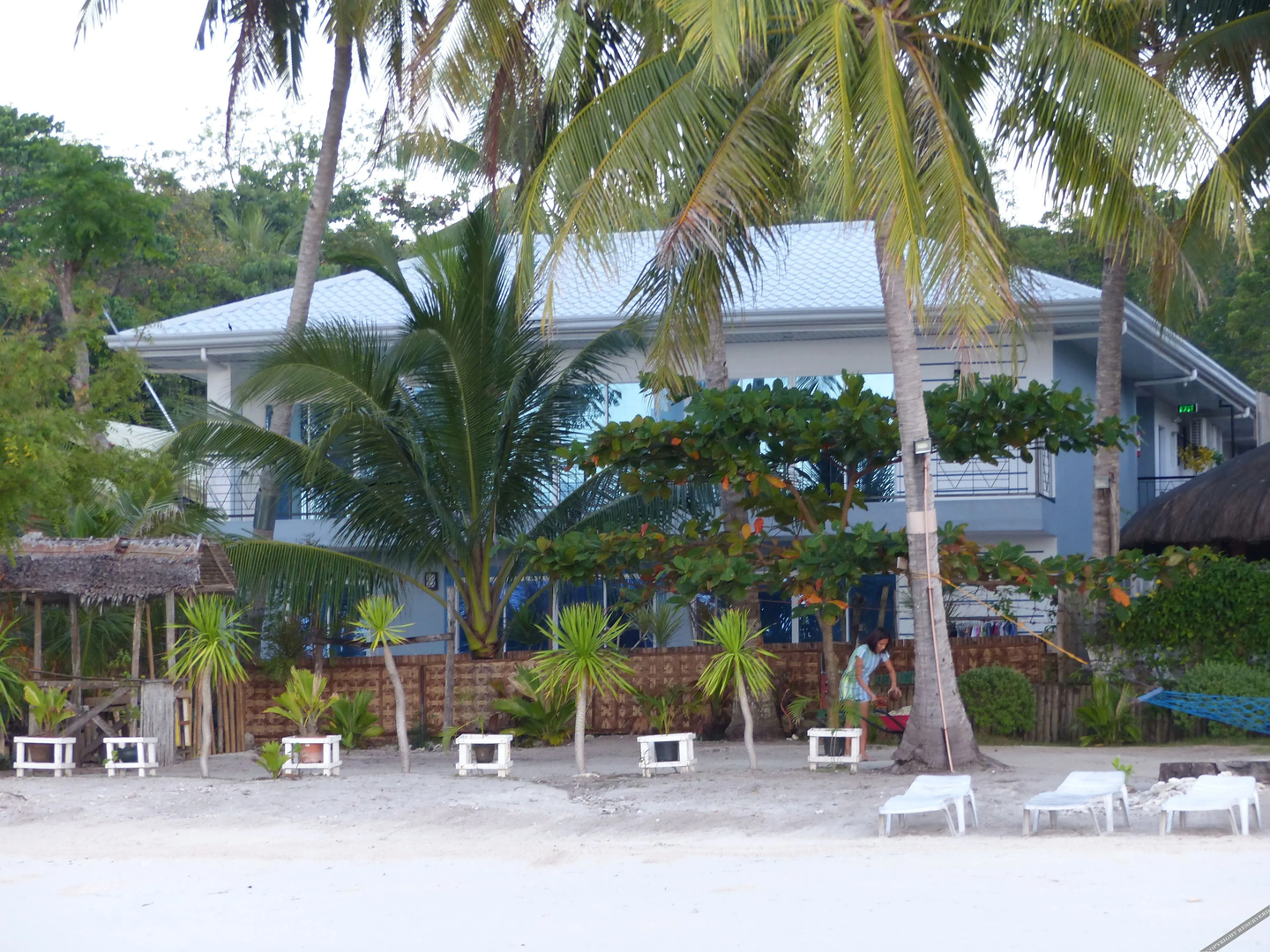 D&B Bluestar Beach Resort