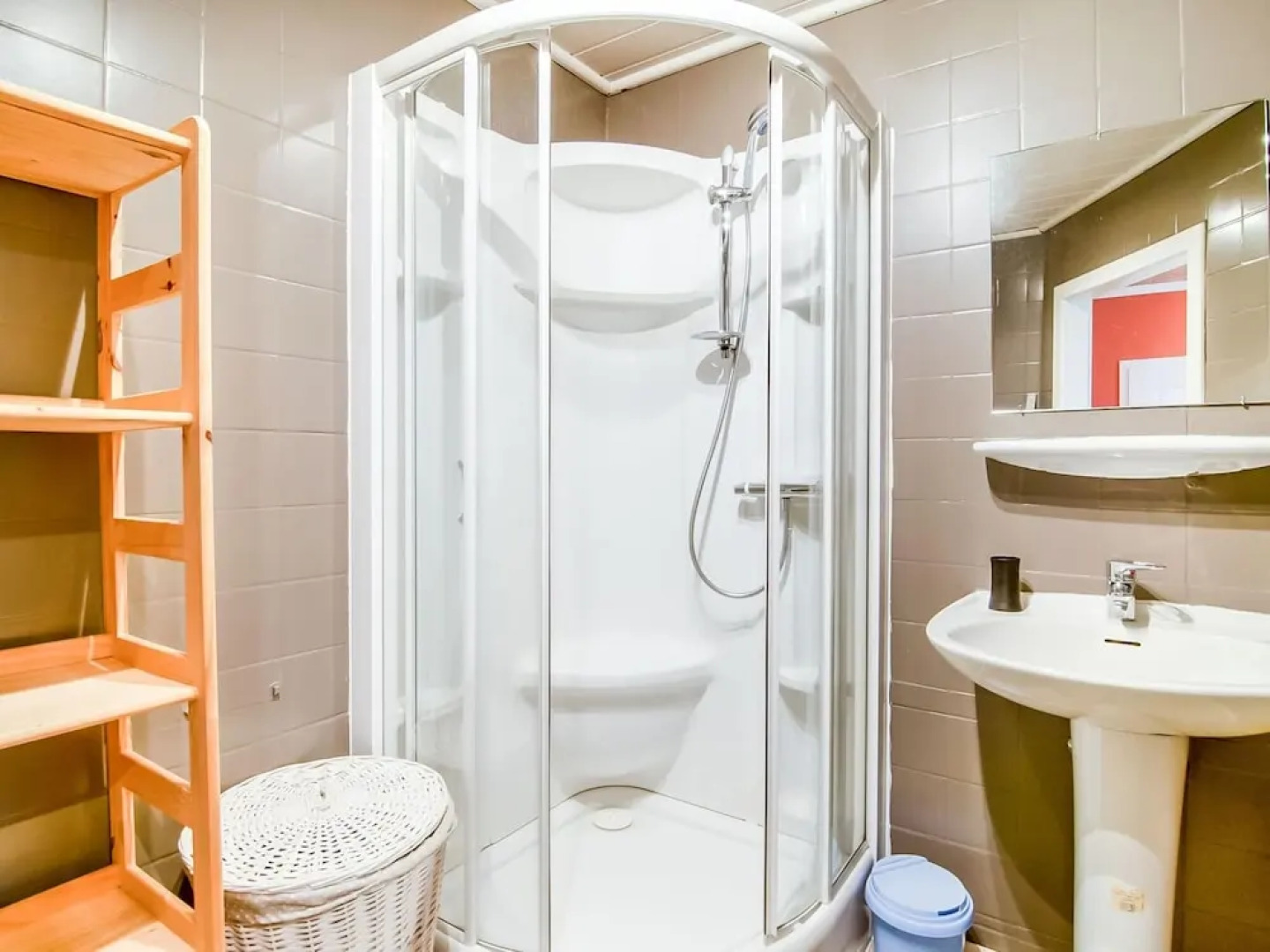 Tranquil Holiday Home With Private Garden