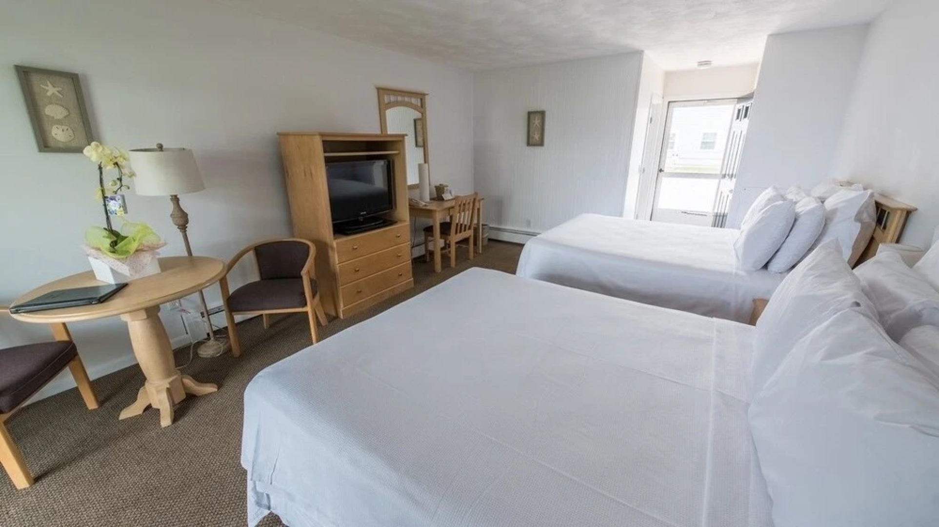 Three Seasons Resort