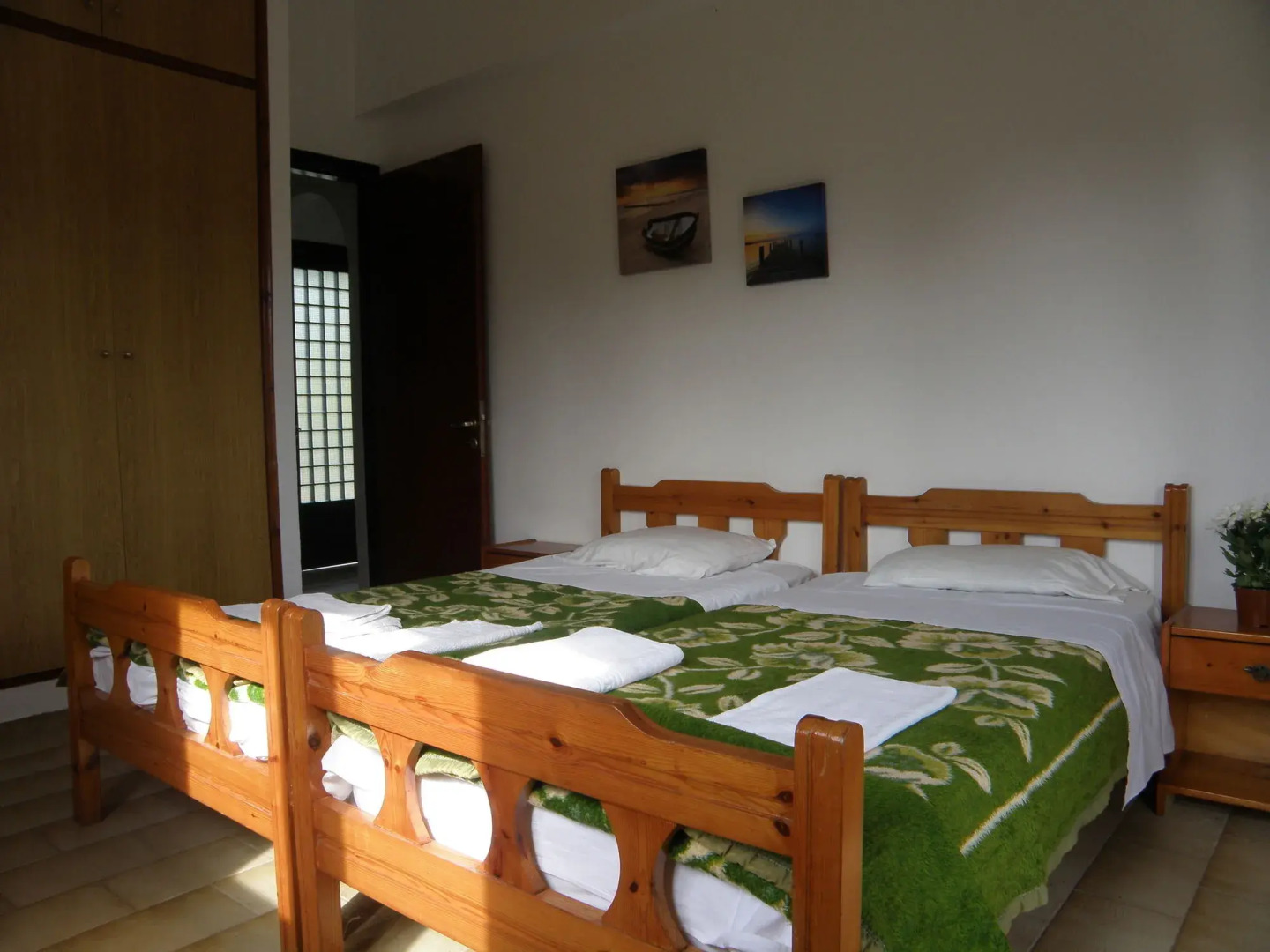 Sunny Dreams Apartments Ipsos