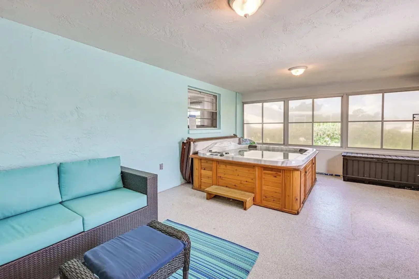 Sunset Views & Hot Tub: Lakefront Holiday Retreat!