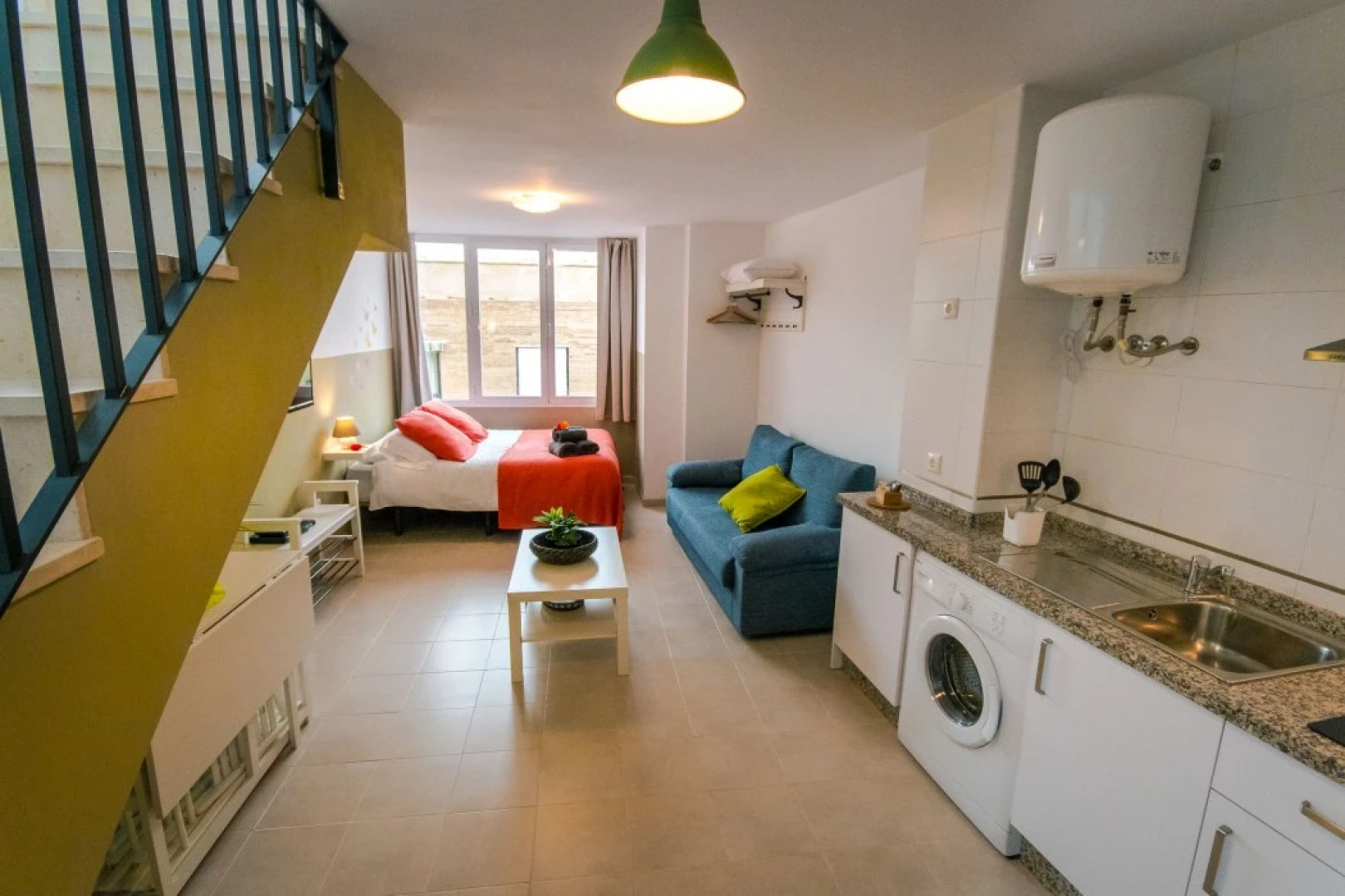 Holidays2Malaga Juan de Mena Apartments