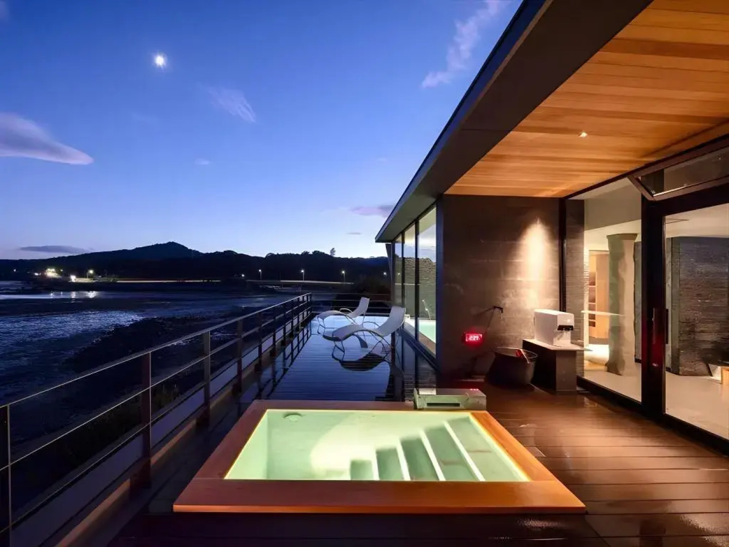 Taradake Onsen Kanigoten