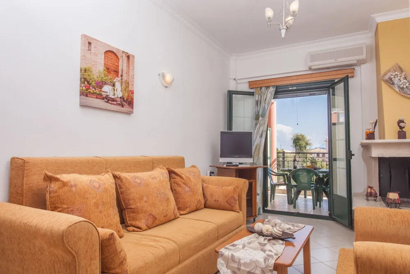 Ionion Maisonettes And Studios