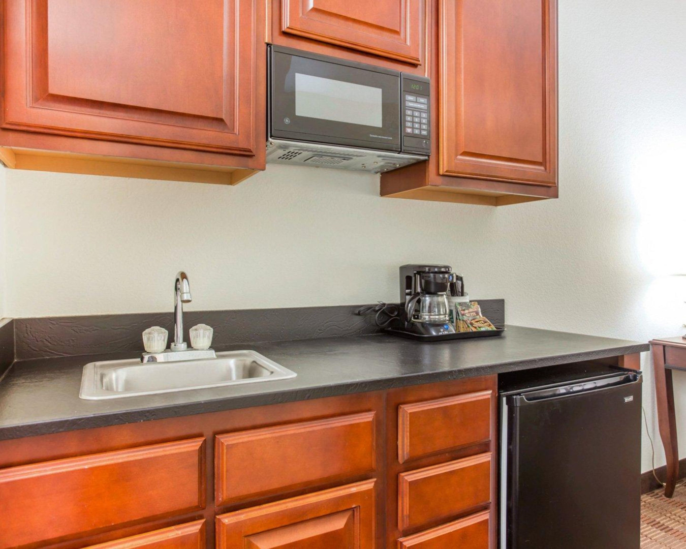 Comfort Inn & Suites Patriots Point