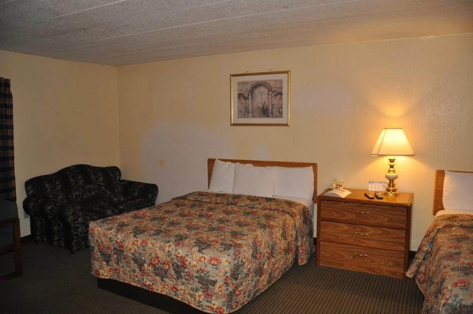 Holiday Inn Express & Suites Bloomington W Mall