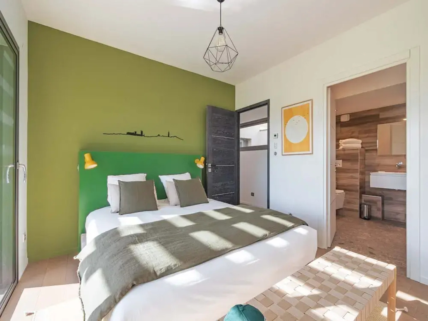 Villa 4 Bedrooms 8 PAX