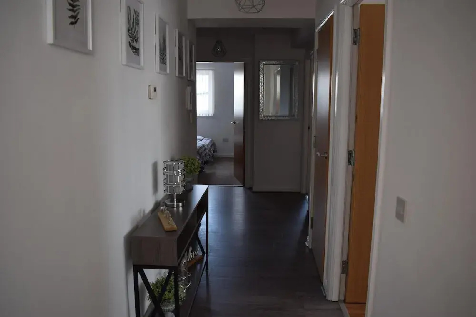 The Paisley Penthouse - Stunning View of the Abbey