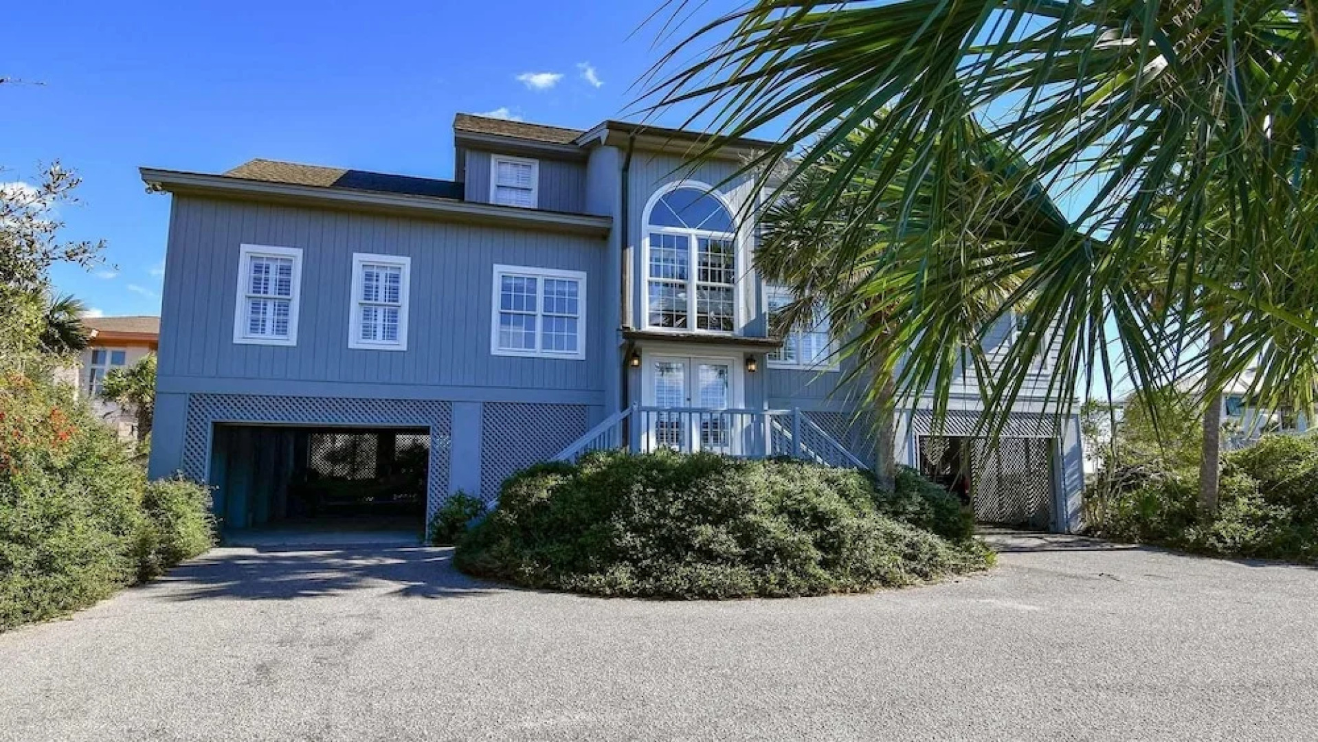 141 Sea Spray 4 Br Home by RedAwning