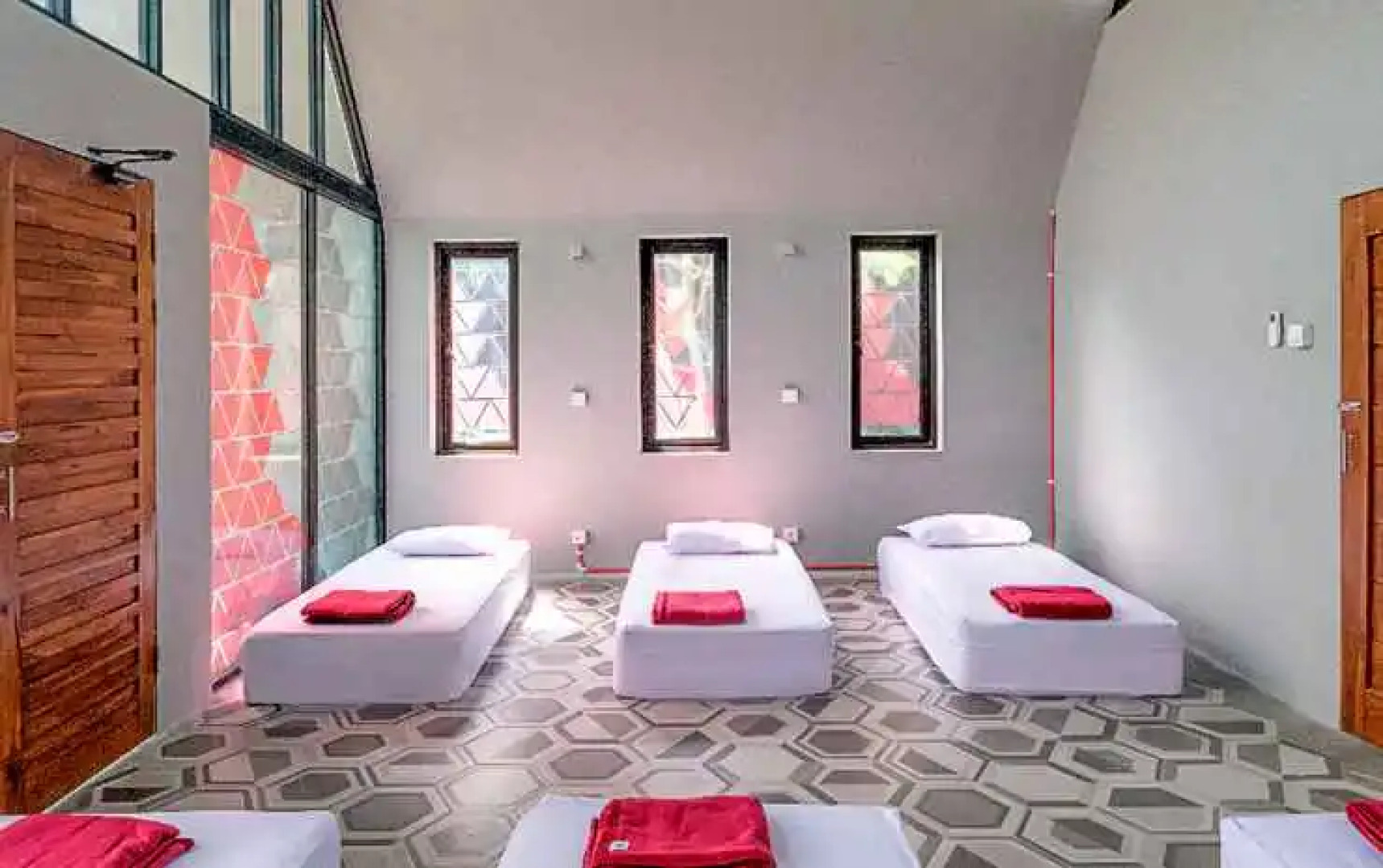 Radika Paradise Villa & Cottage