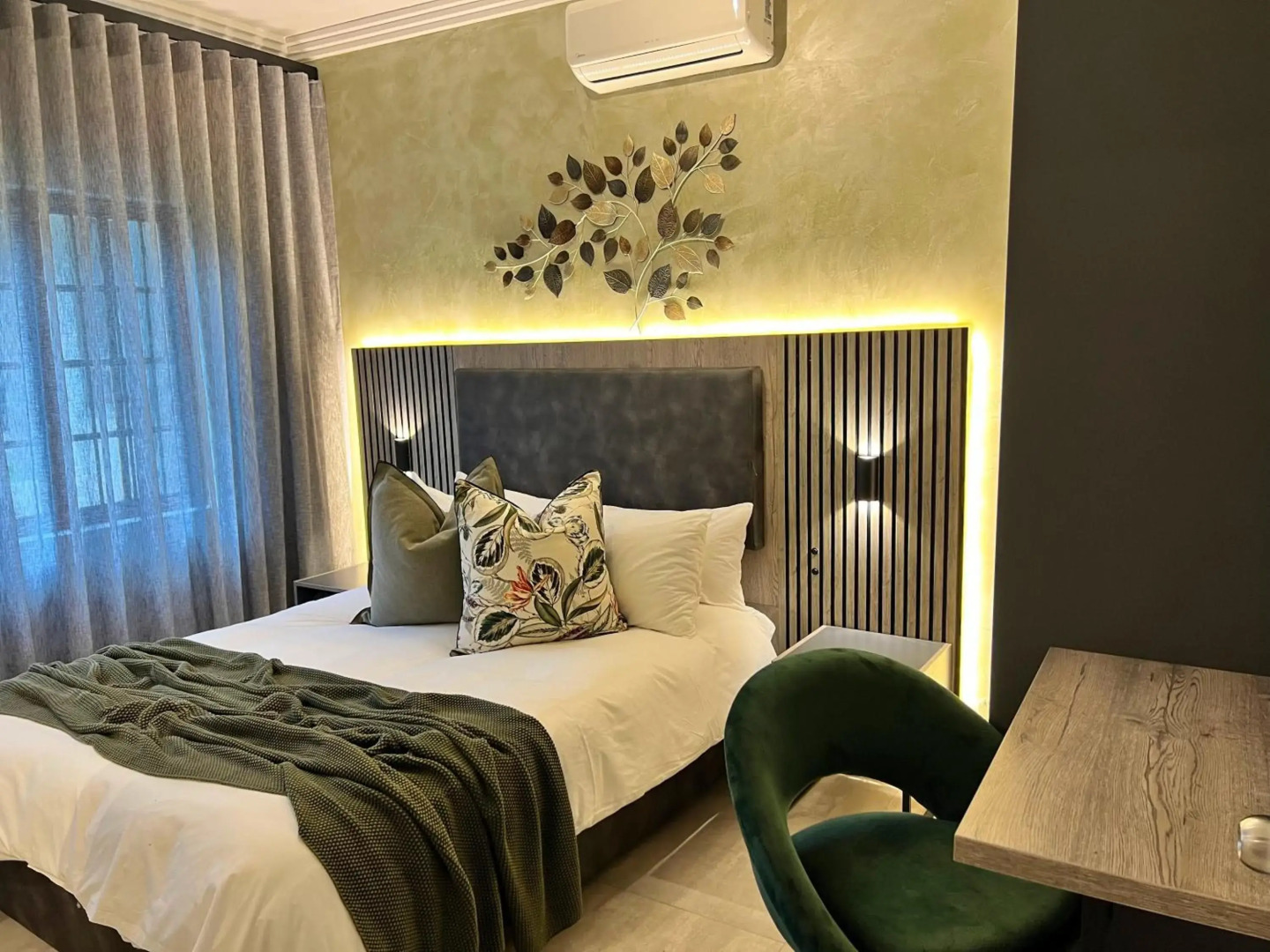 The Cycad Lodge & Chalets