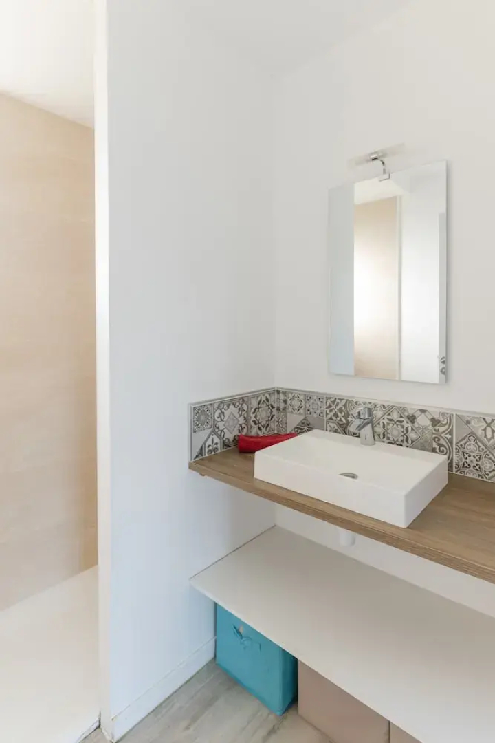 Nice 2-room Apartment With sea View Near the Beach