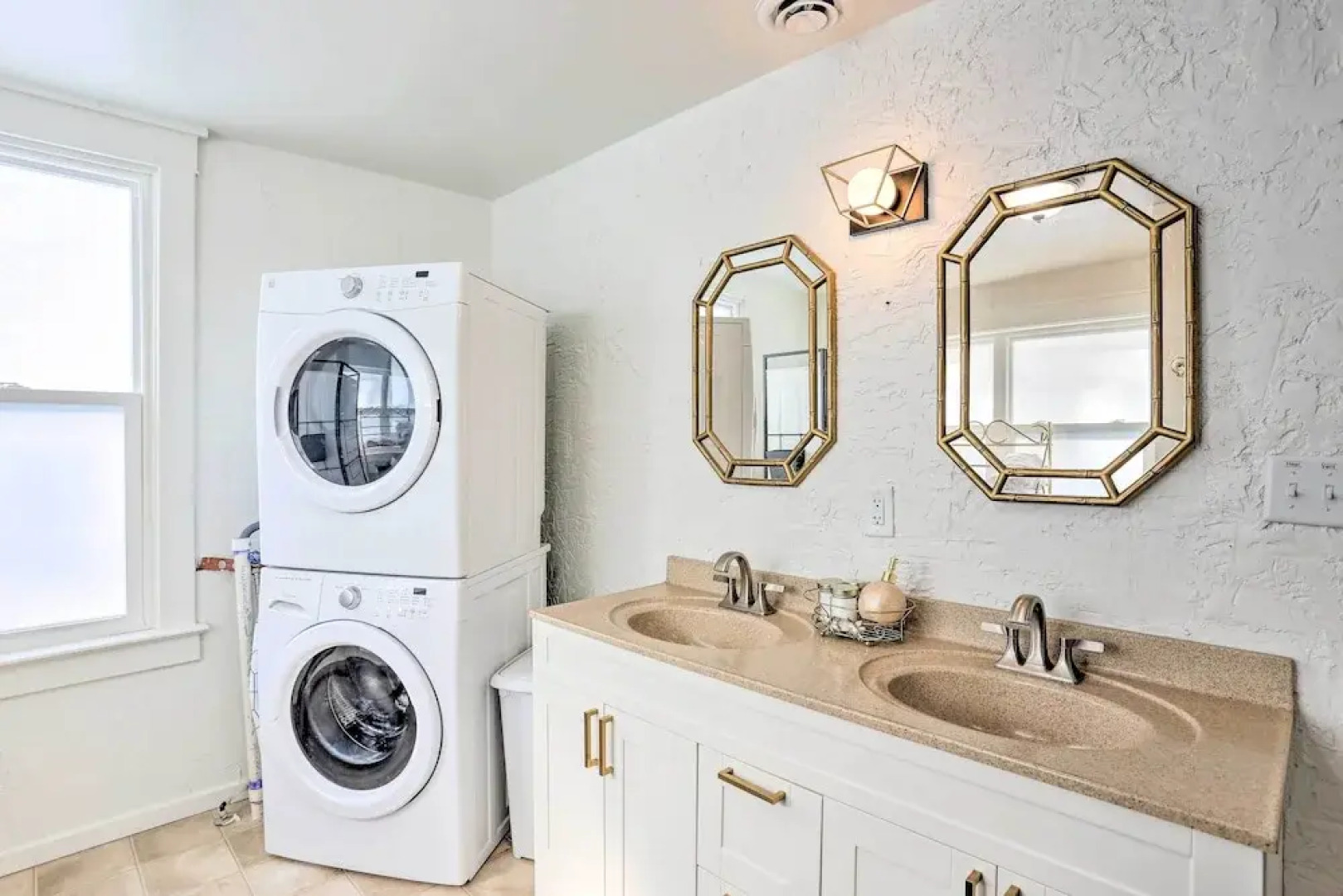 Mountain-view Lead Home w/ Patio + Fire Pit!