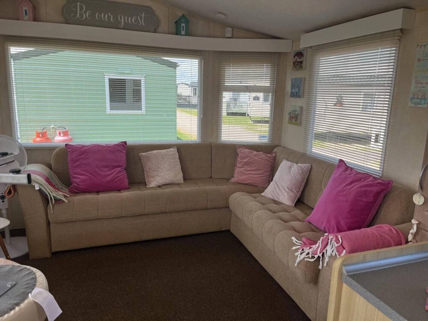 Pets Stay Free 2 Bedroom Caravan at Heacham Beach