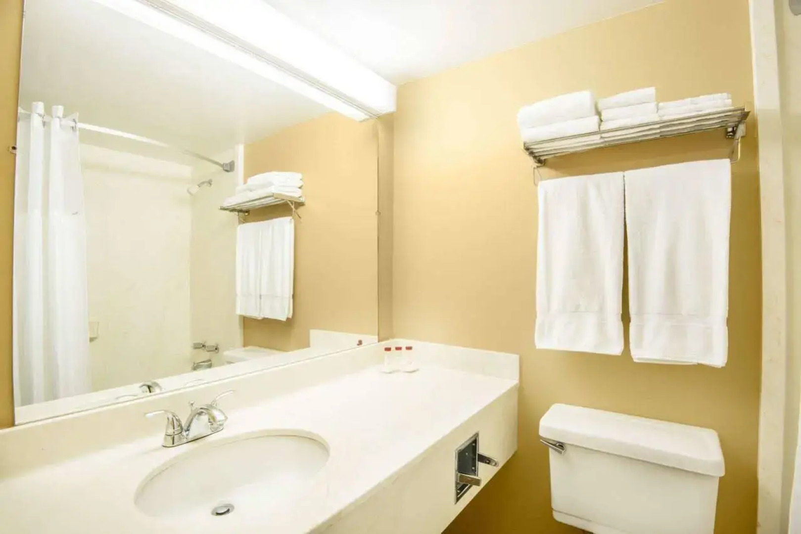 Ramada by Wyndham Denver Downtown