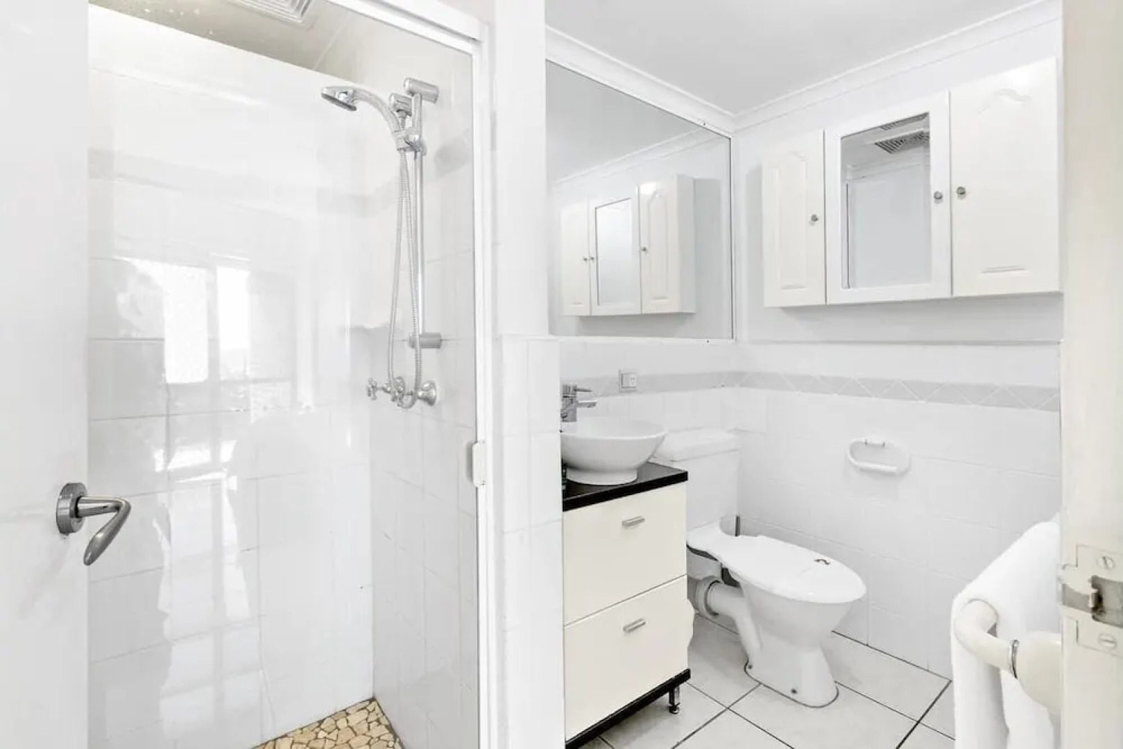 Shandelle Apartments