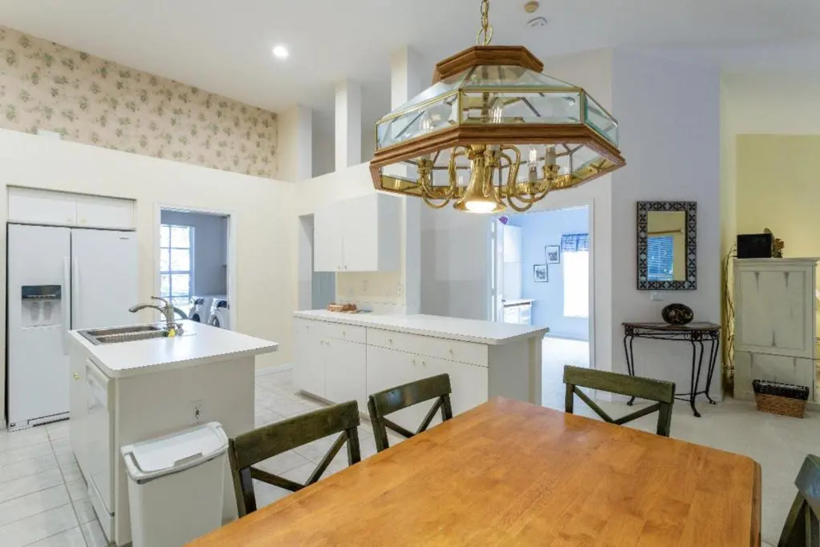 Serene & Attractive Heated Pool Spa Home