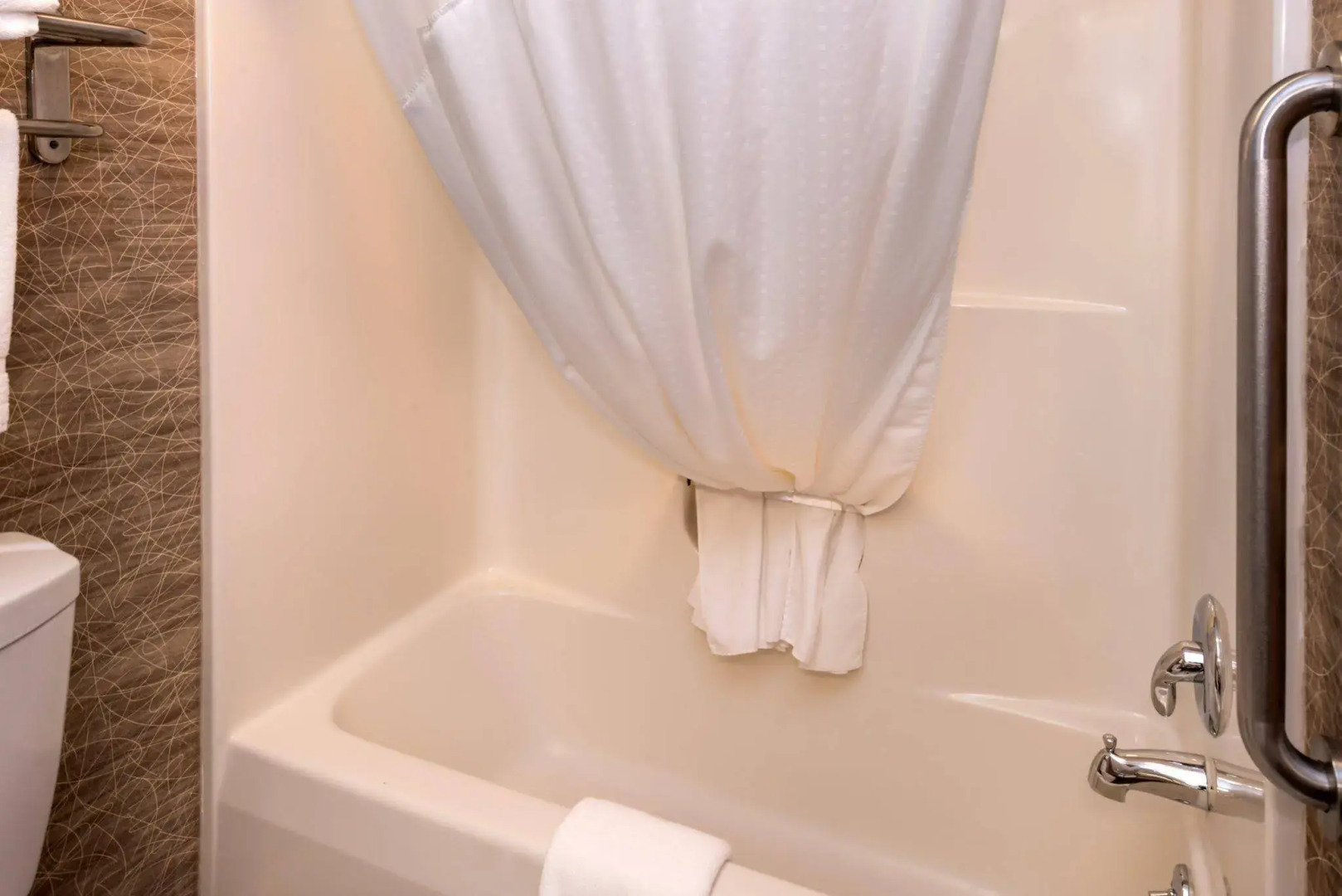 Holiday Inn Express & Suites Bucyrus by IHG