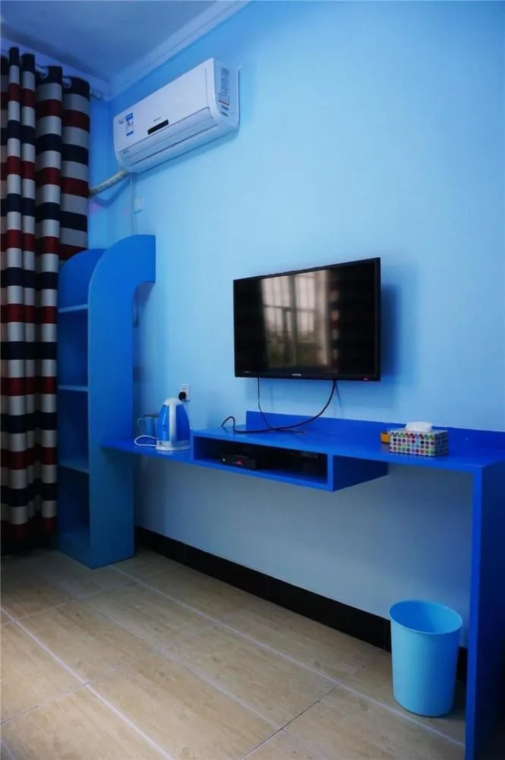 Fenghuang Encounter Time Inn