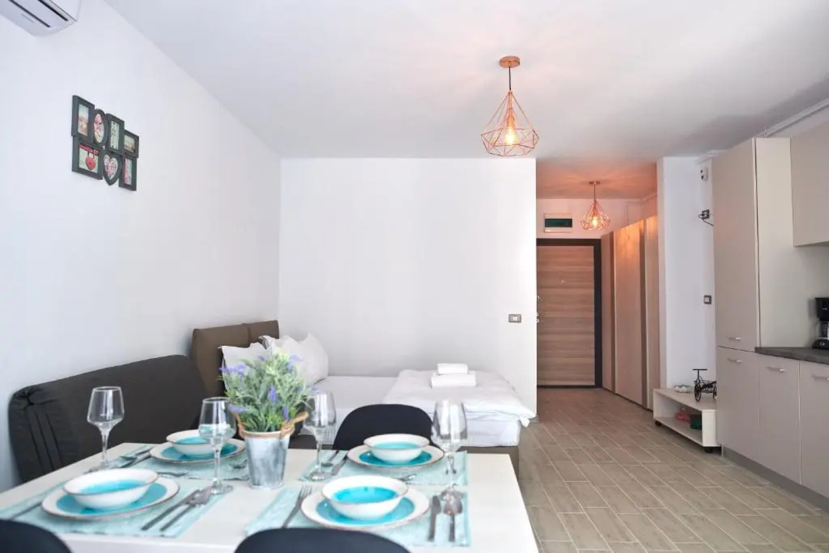 Golden Sunrise studio Spa n Pools Beach resort