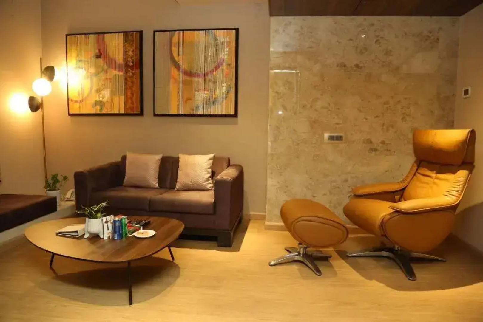 The Regenza by Tunga