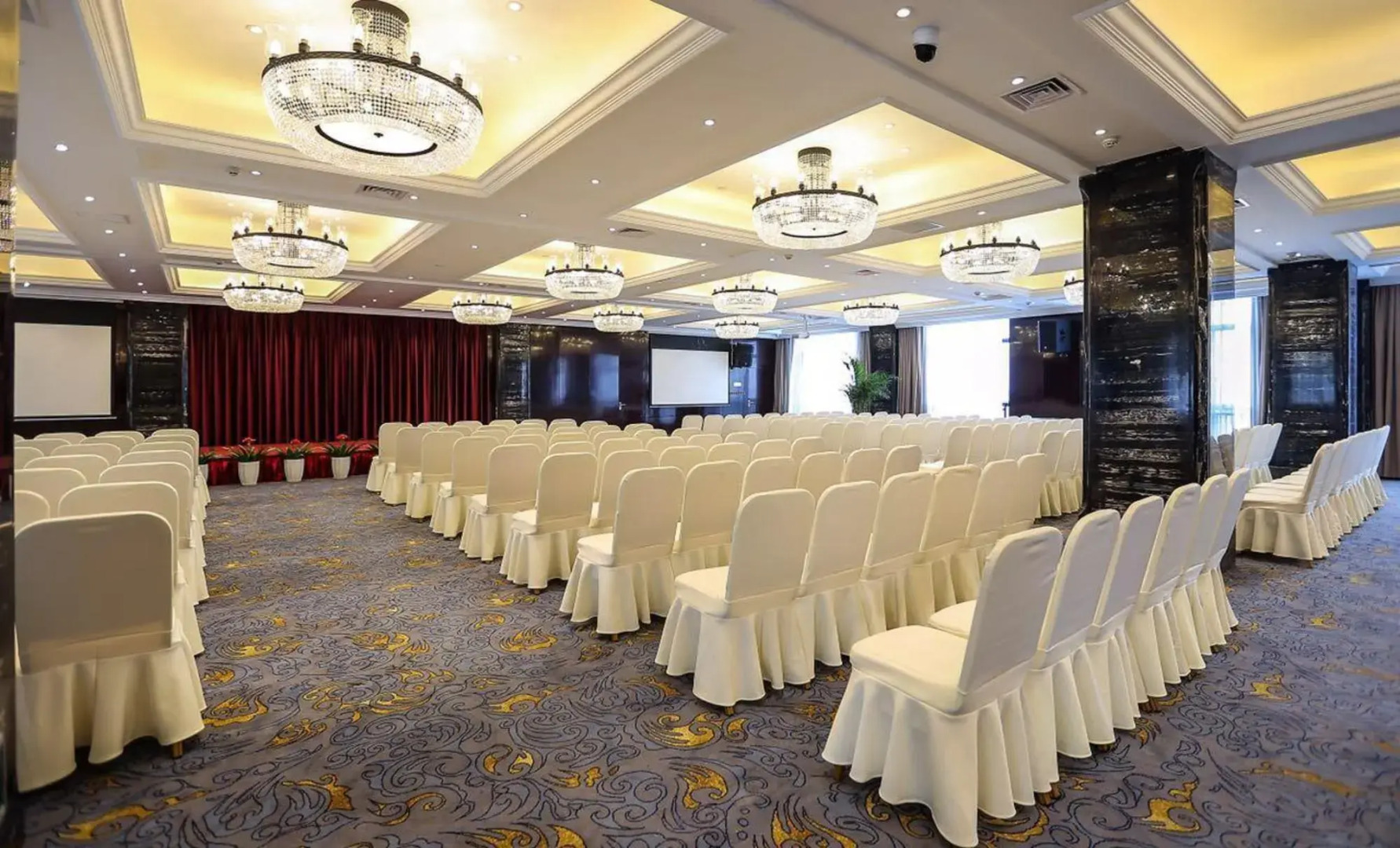 Fengchao International Hotel