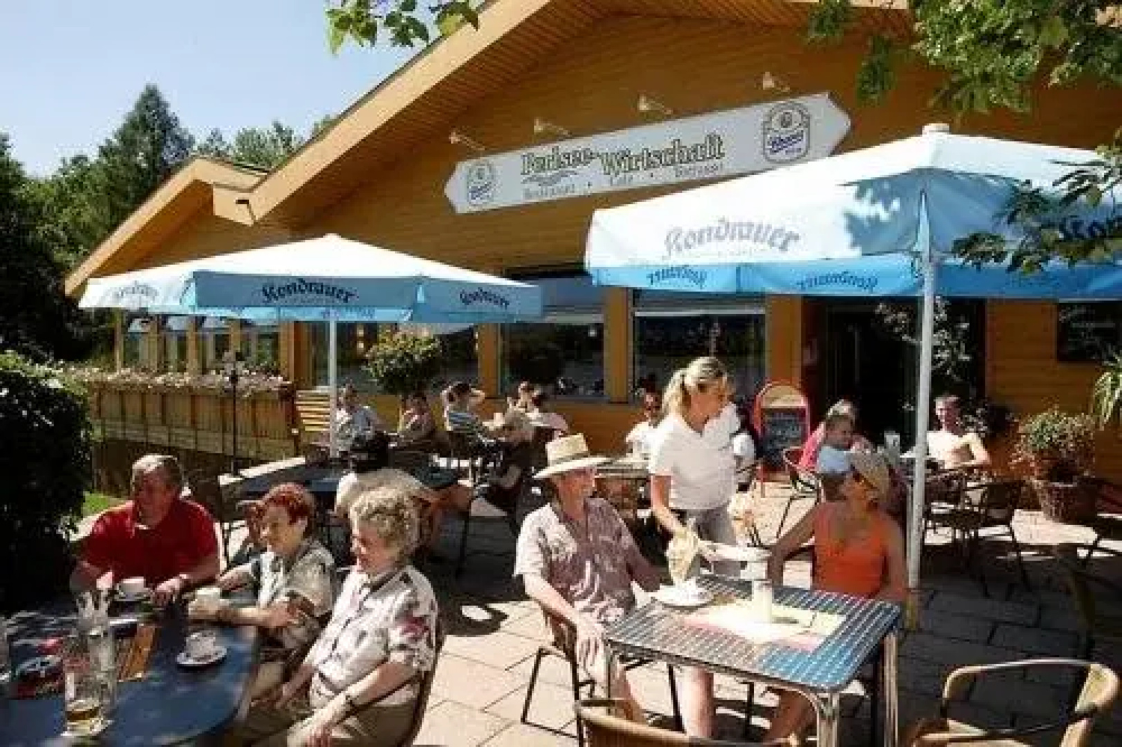 Ferienpark Perlsee Ferienhäuser, Camping, Mobilheime