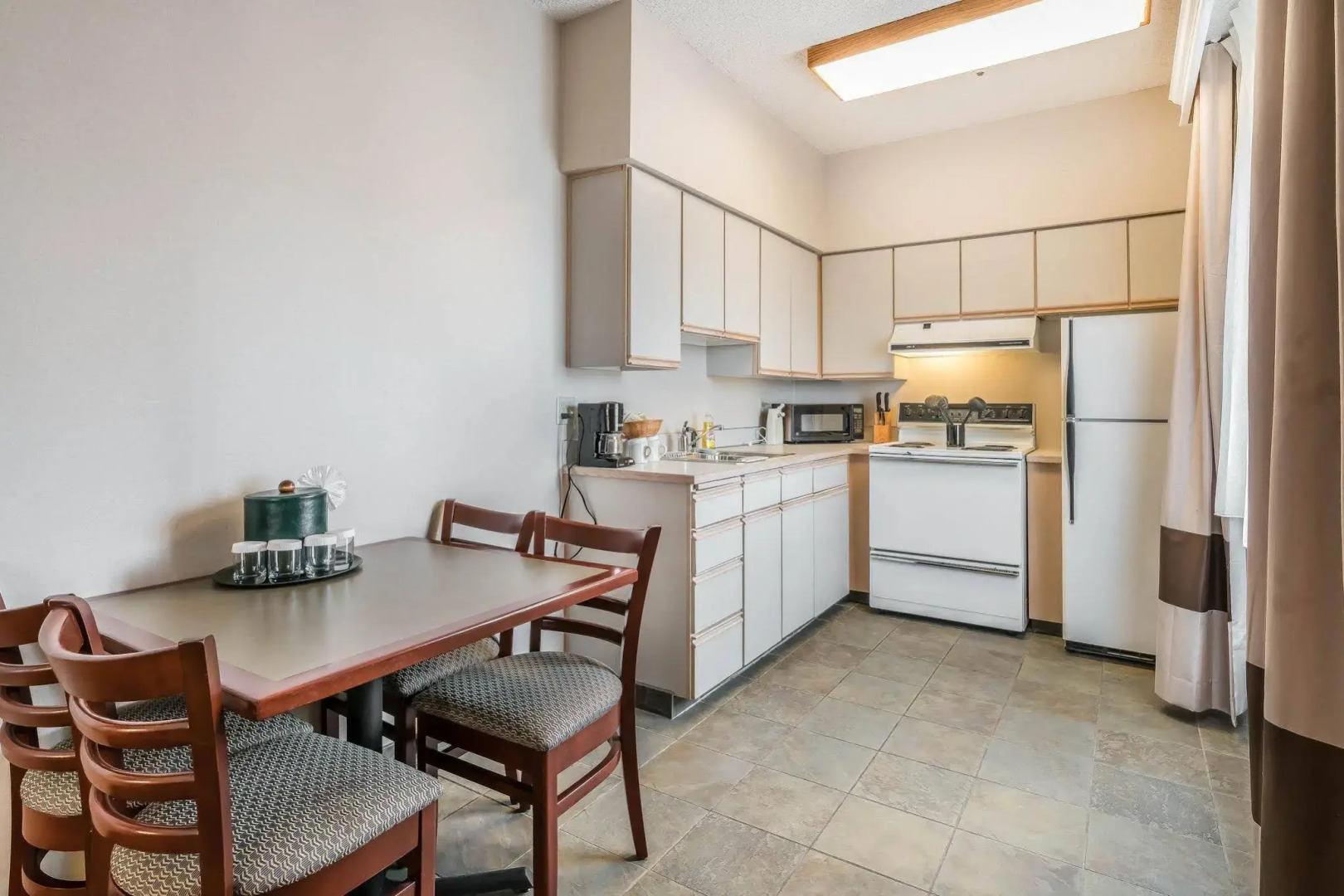 Comfort Inn & Suites Seattle North