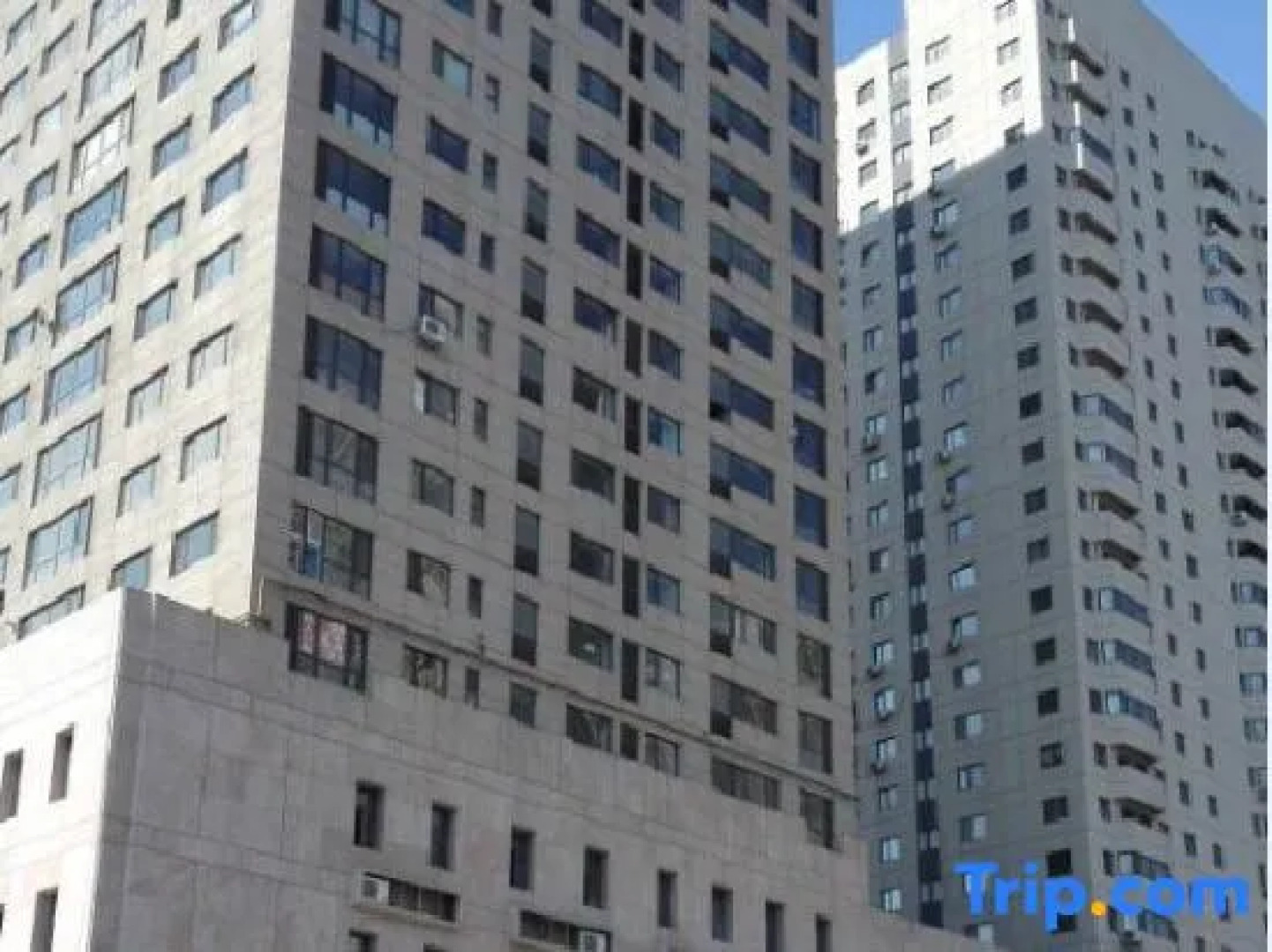 Jiangnan Town Serviced Apartment