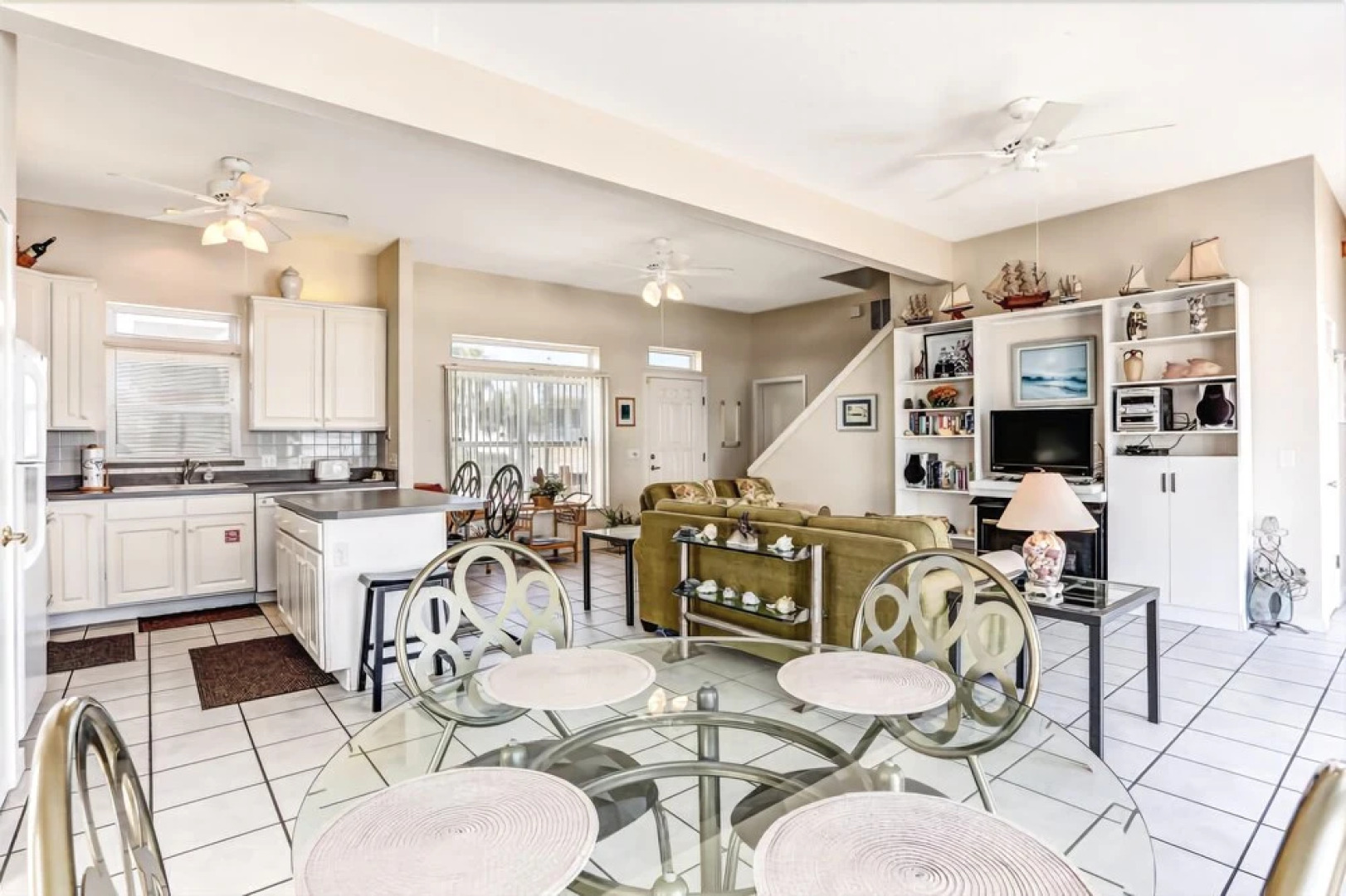 812 S. Fletcher - 3 Br Cottage