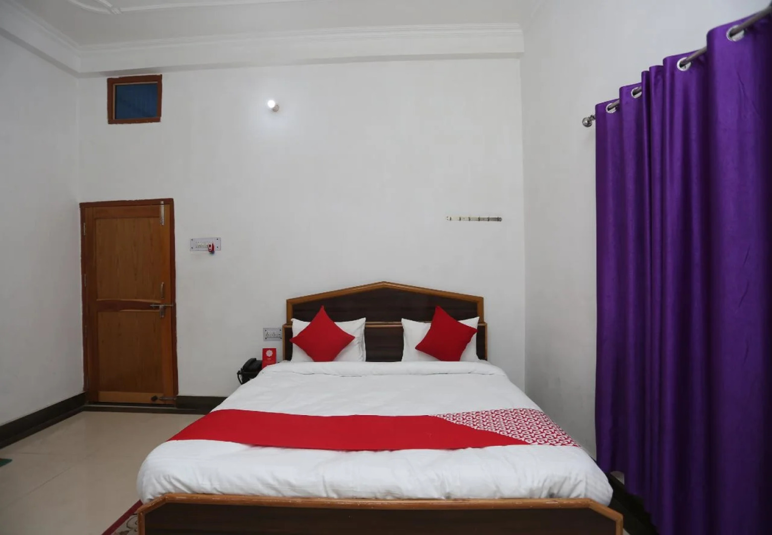 OYO 26852 Hanumant Palace