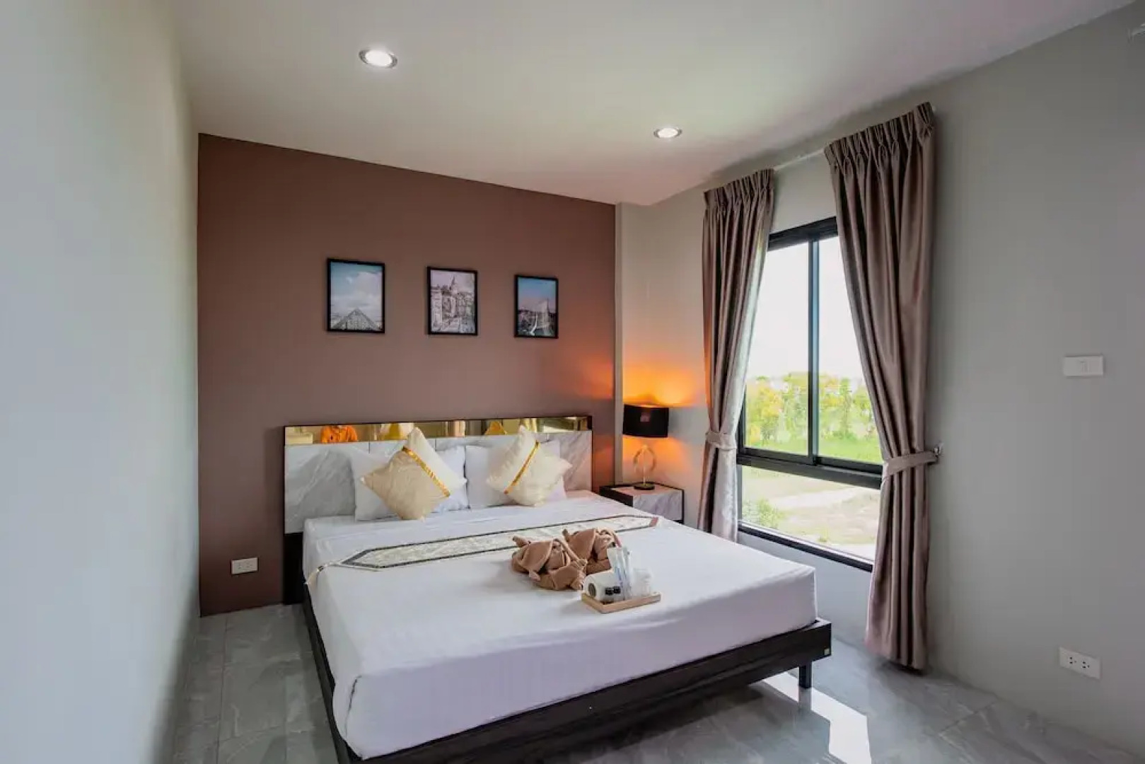 The Living Hotel SamutPrakan